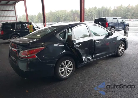 2015 Nissan Altima 2.5 S из США, поврежденный, VIN 1N4AL3AP0FC150258